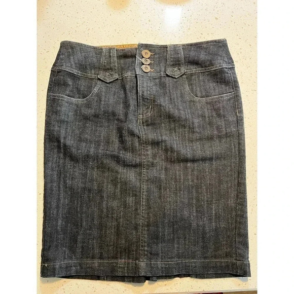 One5one Dresses & Skirts - One5one denim skirt medium dark blue 3butyon closure
